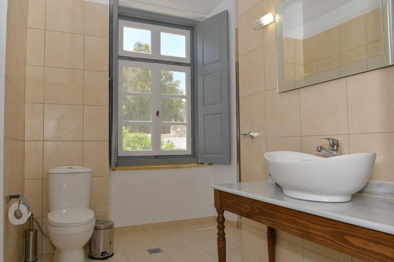 Mansion Dasi Spetses Town Exterior photo