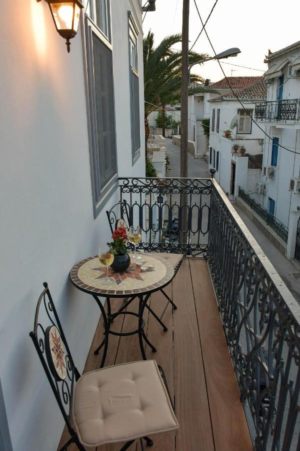 Mansion Dasi Spetses Town Exterior photo
